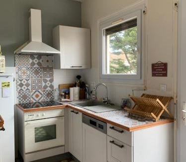 Ouistreham House | Charmante maison à 30m de la plage, wifi, vélo