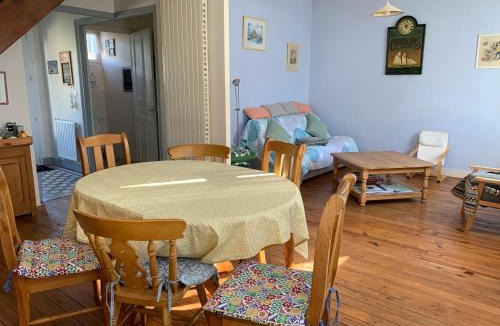 Ouistreham House | Charmante maison à 30m de la plage, wifi, vélo