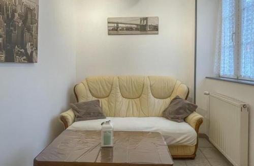 Carrouges House | Charmante maison au cœur de Carrouges avec WIFI - FR-1-497-260
