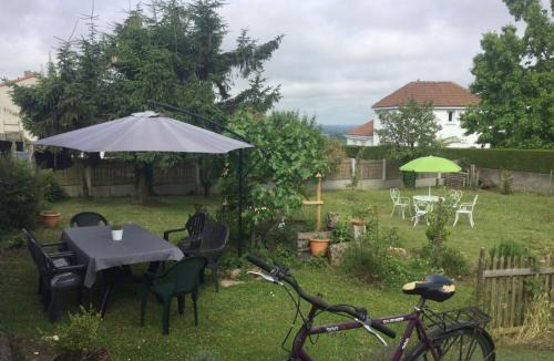 Saint-Georges-des-Gardes House | Charmante Maison avec Jardin, Proche Puy du Fou et Cholet, Wifi, Tout Confort - FR-1-622-48