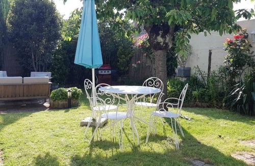 Quartier Malherbe House | Charmante Maison de Ville Avec Jardin