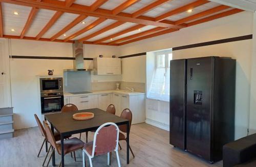 Le Chatellier House | Charmante maison en pierre à la campagne