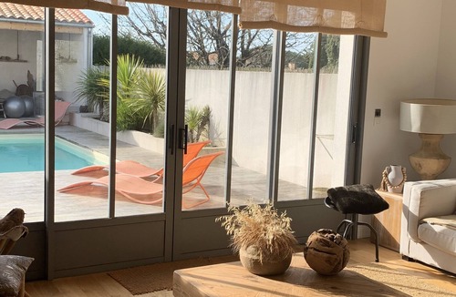 Nieul-sur-Mer House | Charmante Maison Avec Piscine de 150 m2