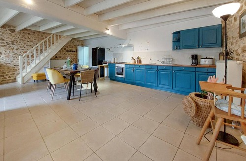 Saint-Gourson House | Charmante maison à la campagne