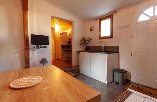 Bullion Apartment | charmante maisonnette & jardin non clos proche forêt
