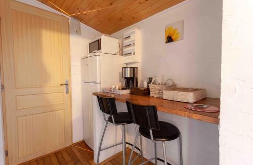 Bullion Apartment | charmante maisonnette & jardin non clos proche forêt