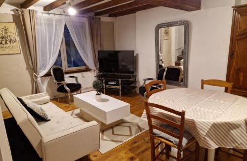 Freychenet House | Charmante petite grange - 5 Couchages