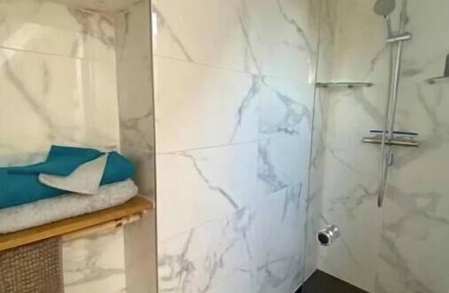 Murs-Erigne Bed & Breakfast | Charmante Suite Avec Jacuzzi