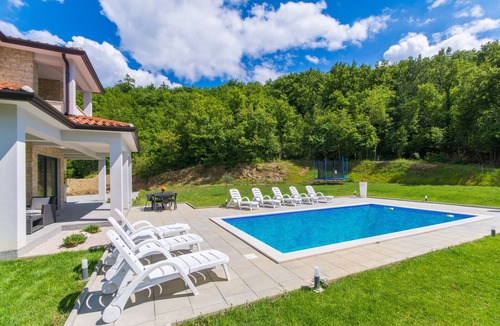 Ripenda Verbanci Villa | Charmante und Romantische Villa mit Pool