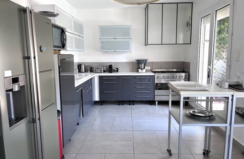 Le Cres House | Charmante Villa Climatisée de Plein Pied Avec Piscine et Jardin Paysagé