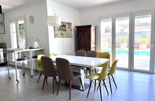 Le Cres House | Charmante Villa Climatisée de Plein Pied Avec Piscine et Jardin Paysagé