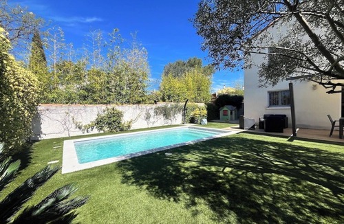 Teyran Villa | Charmante Villa Climatisée Avec Piscine