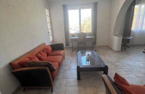 16th Arrondissement House | Charmante Villa Piscine , Face Port de l Estaque