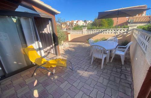 Le Barcares Villa | Charmante Villa T2 avec Terrasse, Clim en Option, Parking Privé, Proche Plage et Commerces - FR-1-81-279