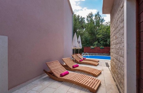 Medici House | Charmantes Ferienhaus in Medići mit Privatem Pool by Interhome