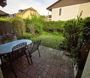 Portalban-Dessous Apartment | Charmantes Reihenhaus in Seenähe