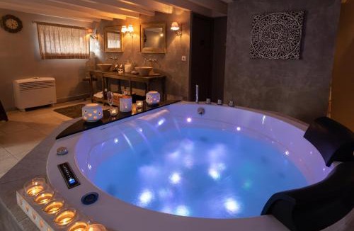 Vendieres Hotel | CHARME AU FIL DE L'EAU