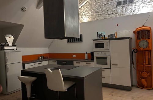 Verdets Apartment | Charme/Détente : Renovated Béarnaise barn with Spa
