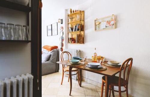 Etretat Apartment | Charme dans villa, cœur d’Etretat, 200 m de la mer