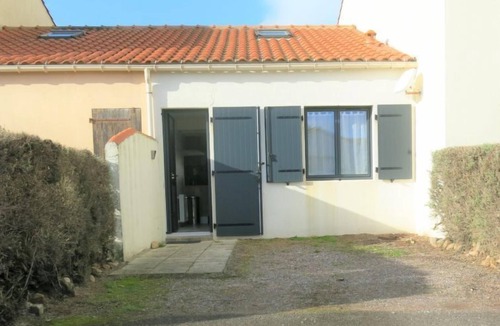 La Chaume House | Charme de la plage des Sables by Interhome