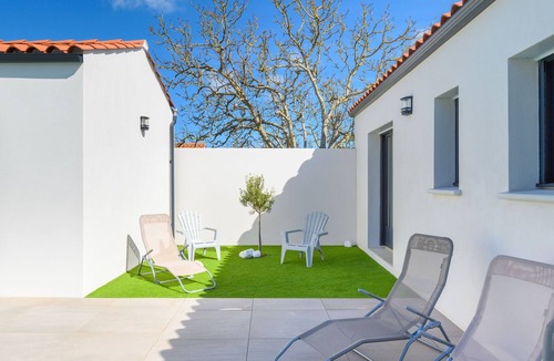 Barbatre House | Charme de la Blancharderie by Interhome