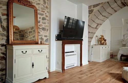 Saint-Antonin Noble Val Apartment | Charme et élégance au cœur du village