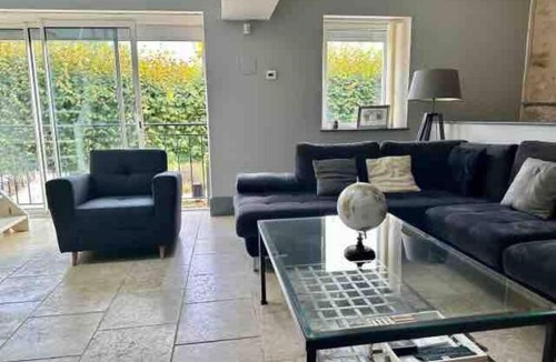 Vernou-la-Celle-sur-Seine Apartment | Charme et calme, 45 min de Paris Gare de Lyon