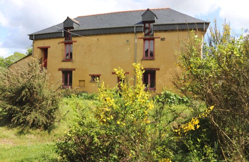 Saint-Meen-le-Grand Cottage | Charme et Nature - Room in a mud house in Brocéliande country