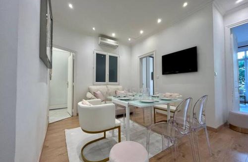 Quartier de la Folie-Mericourt Apartment | Charme et Volupté à République