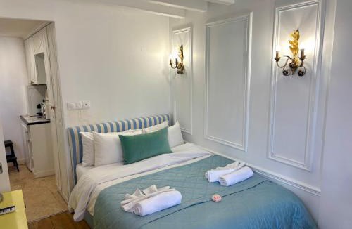 5th Arrondissement Apartment | Charme Paris 5 - Panthéon Latin Quartier -Aldaro