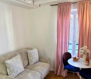 5th Arrondissement Apartment | Charme Paris 5 - Panthéon Latin Quartier -Aldaro