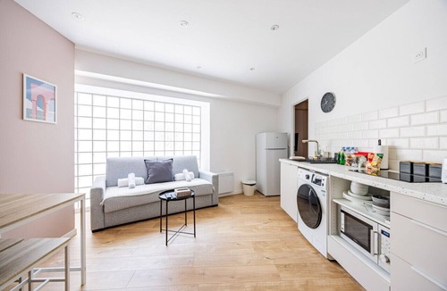 19th Arrondissement Apartment | Charme Parisien 6 Personnes, 2 chambres, 19ème
