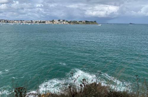 La Madeleine-Bellevue Apartment | Charme St Malo