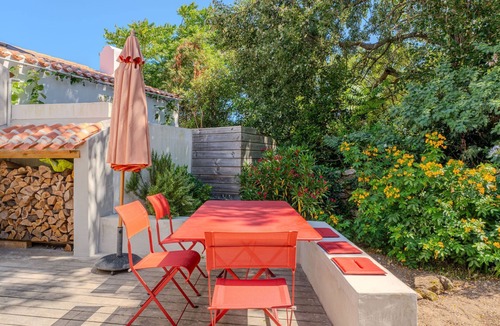 Ile d'Yeu House | Charme St Sauveur by Interhome