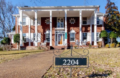 Donelson Hills Villa | Charmed Manor - 5mi to DT, Opry & Airport