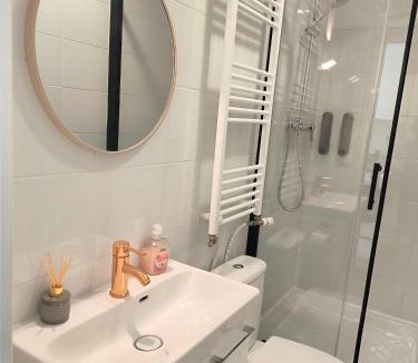 Vitry-sur-Seine Apartment | Charment T2 proche tram 9