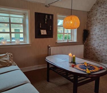 Give Villa | Charmerende stråtag strå hus (med Vildmarksbad)