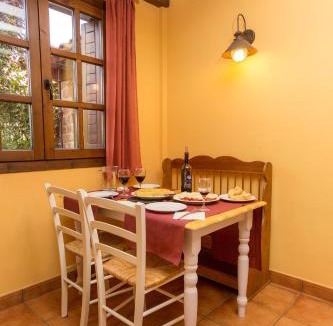 Fresneda de la Tiron House | Charming House in Fresneda de la Sierra Tirón with Garden.