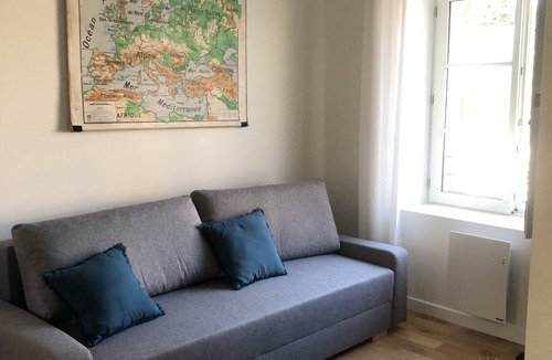 La Chapelle-Saint-Mesmin House | Charming mezzanine studio