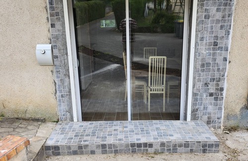Saint-Pierre-les-Nemours Apartment | Charming little apartment
