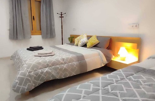 Sant Marti Sesgueioles Cottage | Charming village lodging to relax in the middle of nature