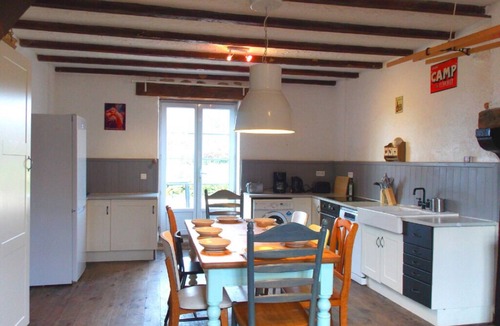 Maisonnais-sur-Tardoire Cottage | Charming stone cottage in peaceful location with pool