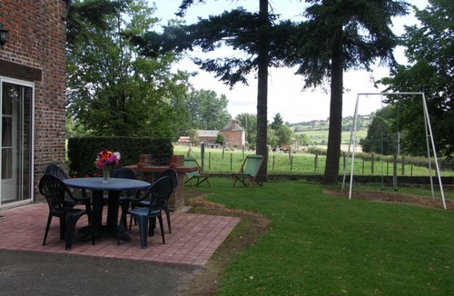 Saint-Pierre-la-Riviere Cottage | Charming Normandy house with garden, pets allowed, near hiking trails