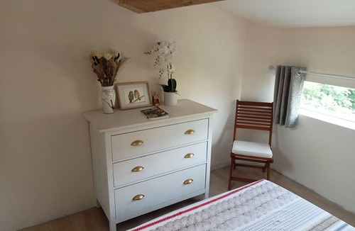 Villeneuve-les-Montreal Other | Charming gite for 06 to 15 people with private pool