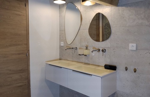 Villeneuve-les-Montreal Other | Charming gite for 06 to 15 people with private pool