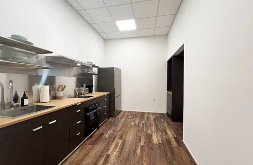 Meriden Apartment | Charming 1 BD | Metro Meriden|Pool Access|GYM