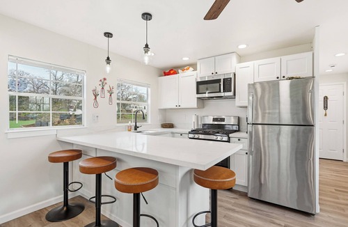 Smartville Cottage | Charming 1-bdm casita in a private campground, Casita + RV site & Tent Camping