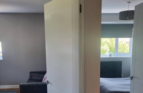 Stratford-upon-Avon Apartment | Charming 1-bed Apartment Near Redditch Town Centre