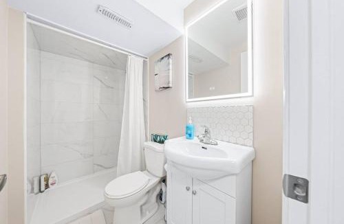Barrie Apartment | Charming 1-bed basement, Wi-Fi