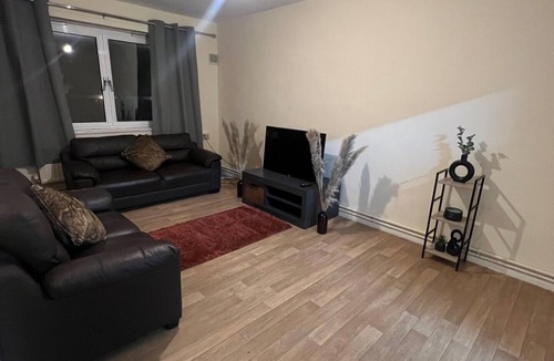 Homerton Apartment | Charming 1 Bed Flat in Hackney